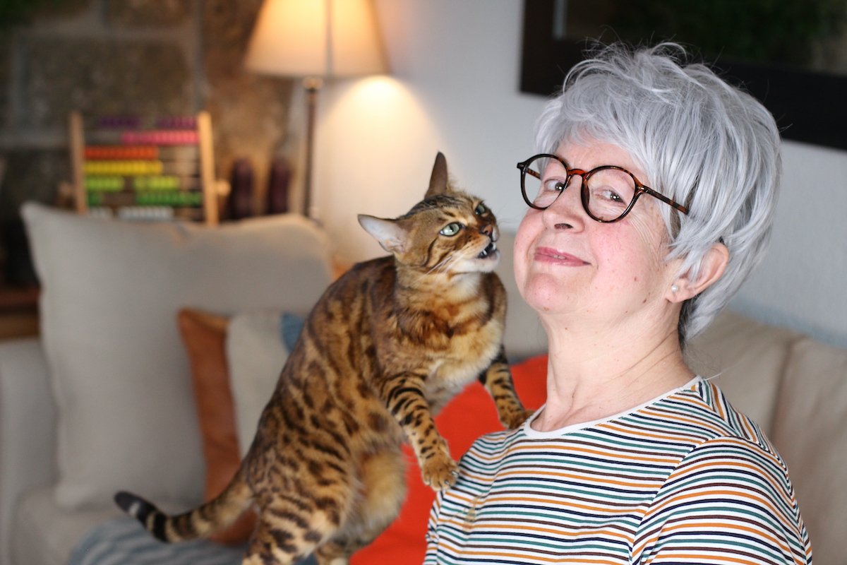 Evil cat with leopard print hissing
